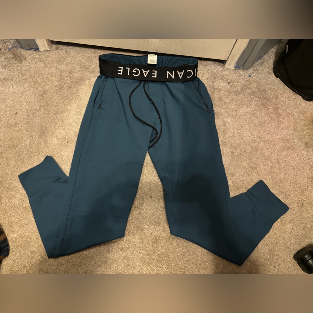 American Eagle Joggers